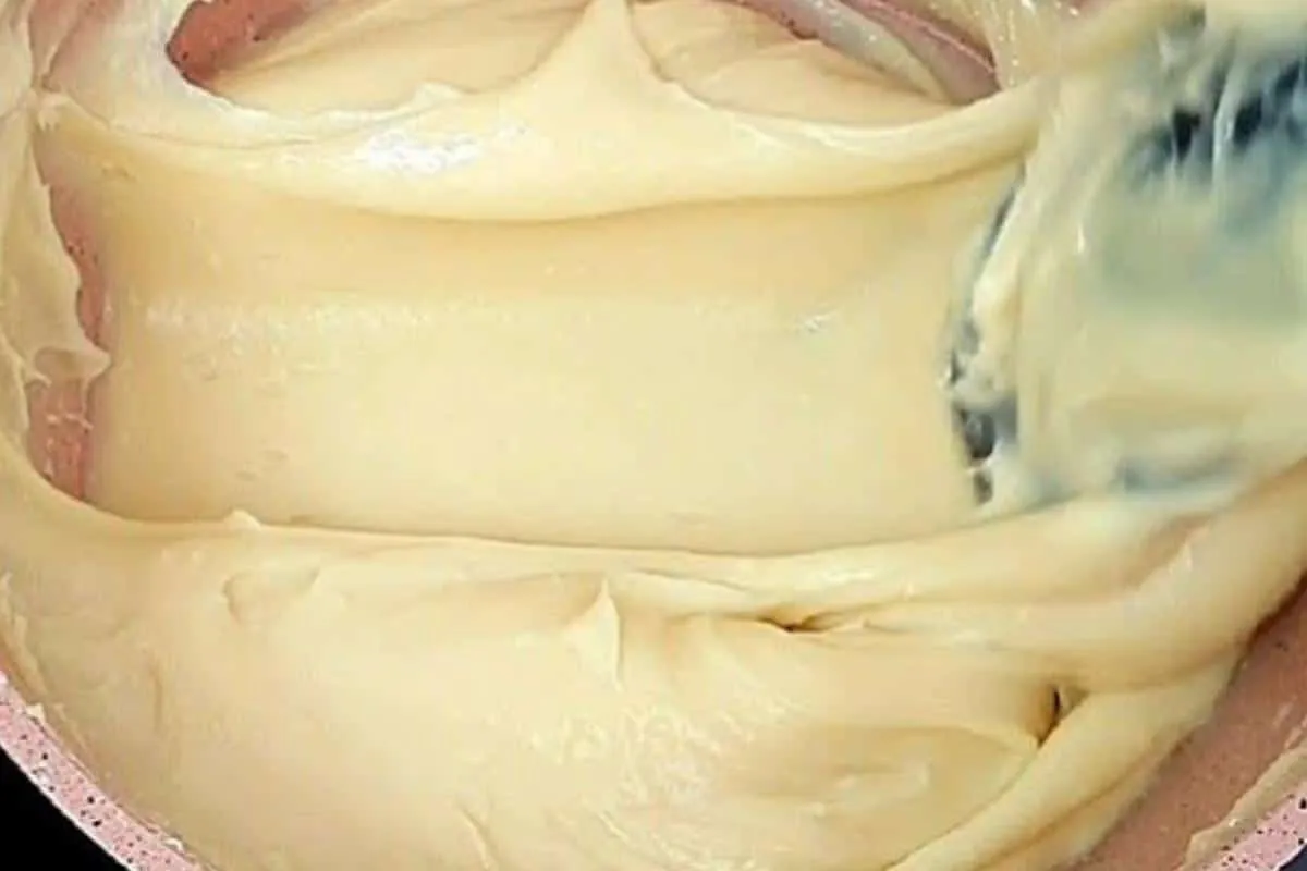 Como fazer recheio para bolo: confeiteira profissional dá di