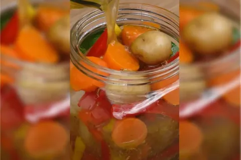 Conserva de legumes: veja como é fácil de preparar e fica ót