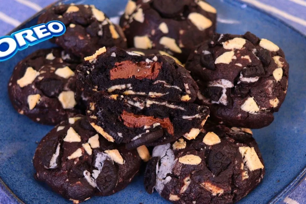 Cookie de Oreo com Nutella crocante por fora e macio por den