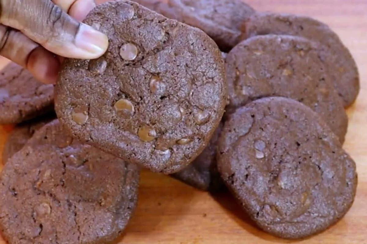 Cookies de Nescau que derretem na boca e rendem muito, uma r