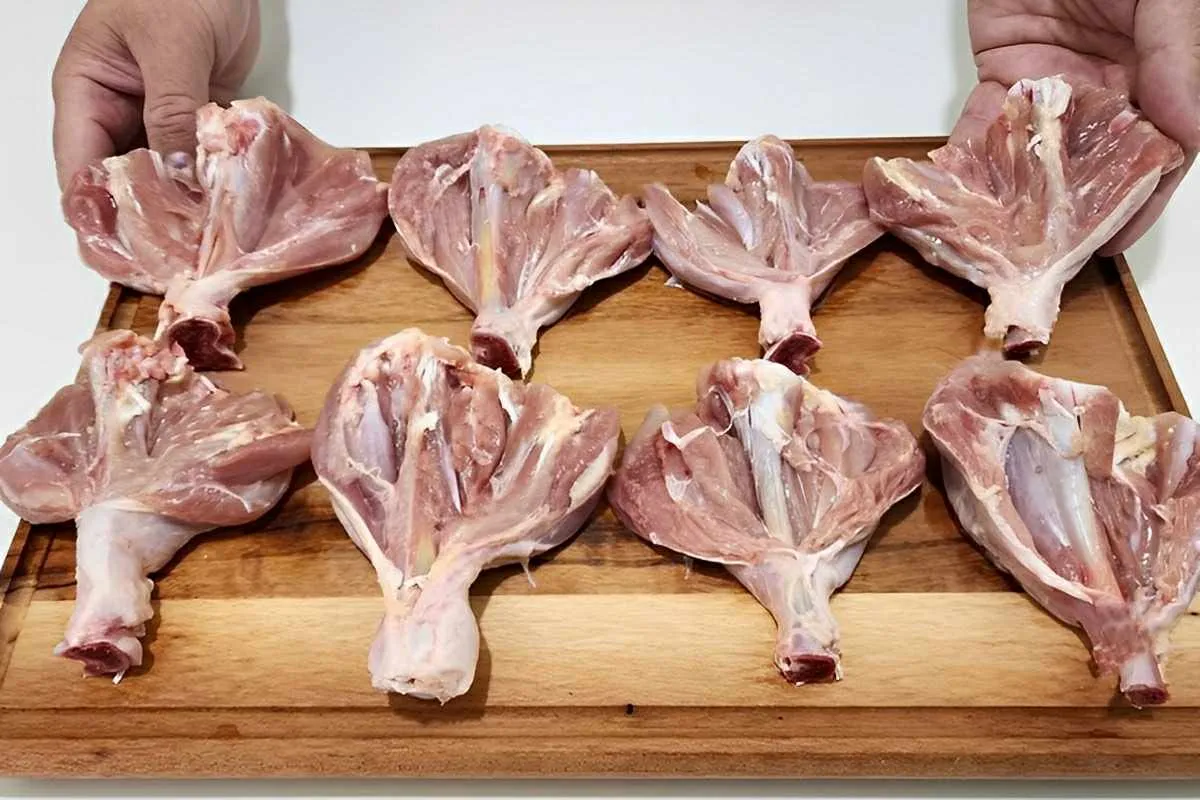 Coxas de frango assadas de um jeito totalmente diferente e v