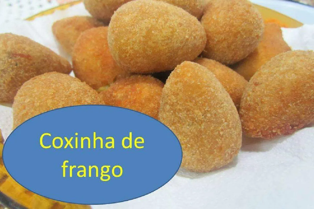 Coxinha de frango que minha avó fazia e fica simplesmente pe