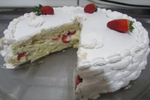 Creme Leve Para Recheio de Bolo