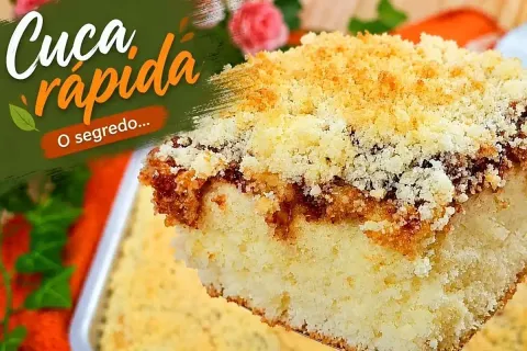 Cuca caseira maravilhosa com farofa super crocante e soltinh