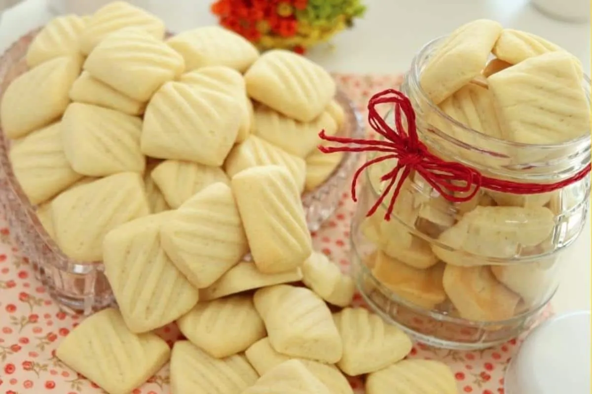Depois que aprendi esse biscoitinho de nata não parei mais d