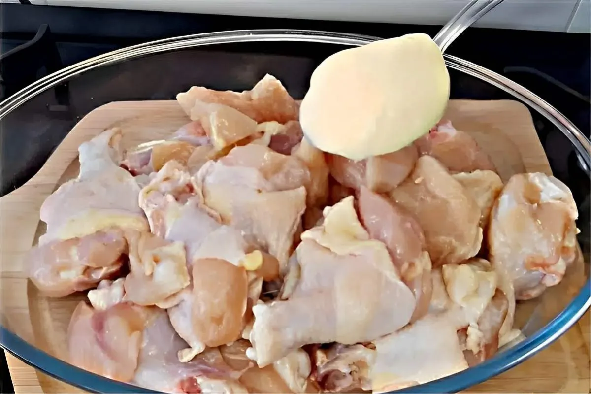 Depois que conheci essa receita de frango assado só faço des