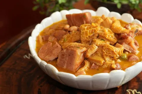Dobradinha completa bem temperada e tão macia que desmancha 
