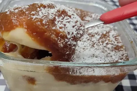 Doce de banana caseiro feito de um jeito simples, uma sobrem