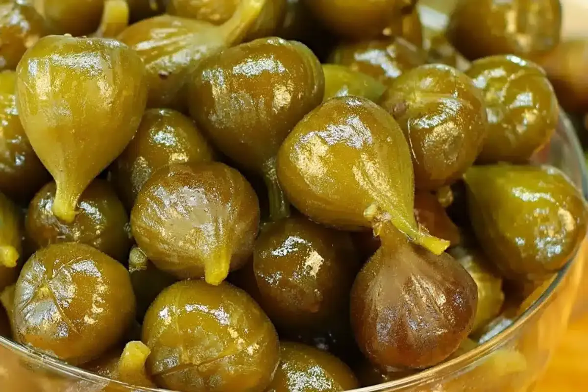 Doce de figo em calda caseiro tradicional muito suculento e