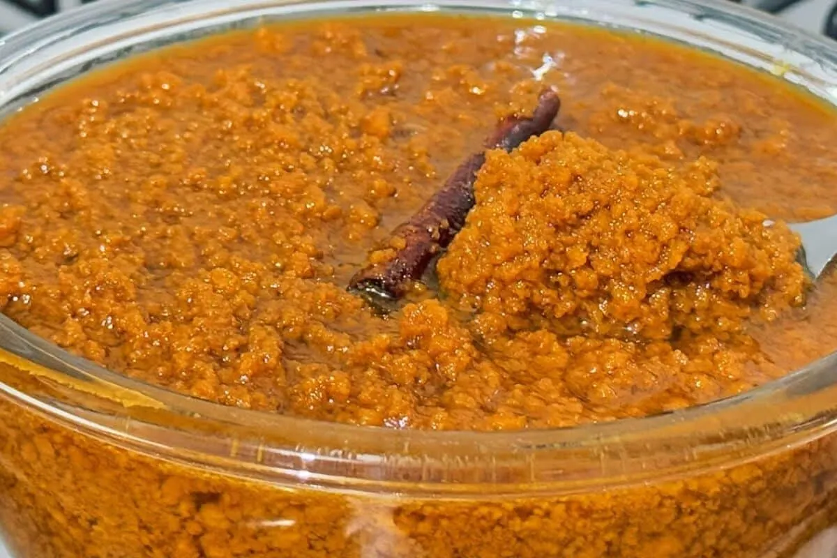 Doce de leite ambrosia, um doce de leite talhado tradicional