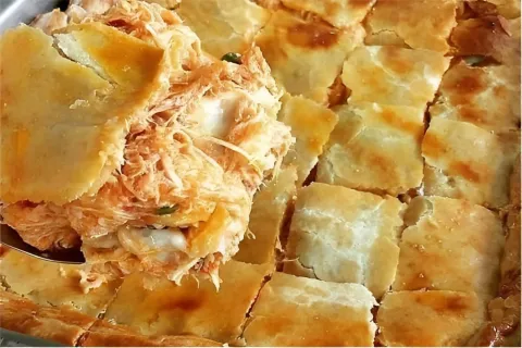 Empadão de frango com creme de leite massa levinha que derre