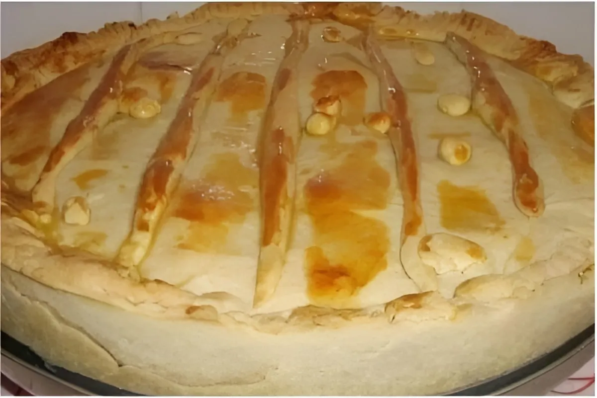 Empadão de frango delicioso com massa de empadinha você vai