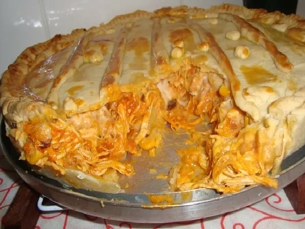Empadão de Frango Molhadinho
