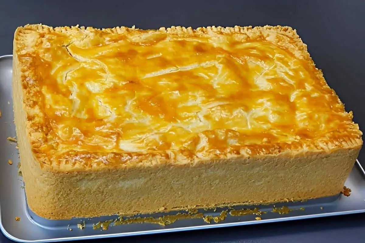 Empadão de frango que derrete na boca uma receita fácil de p