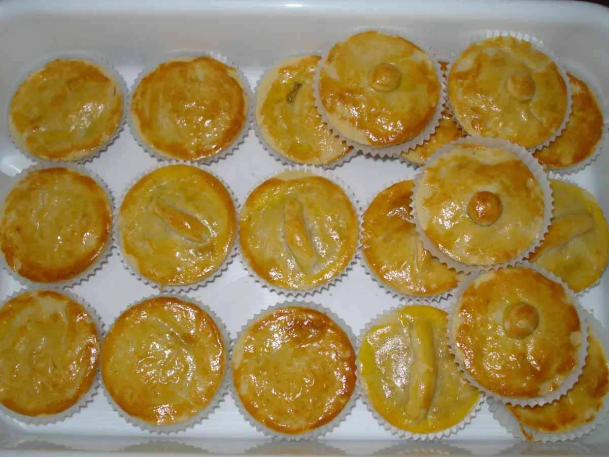 Empadinha de 2 ingredientes fácil que até criança consegue f