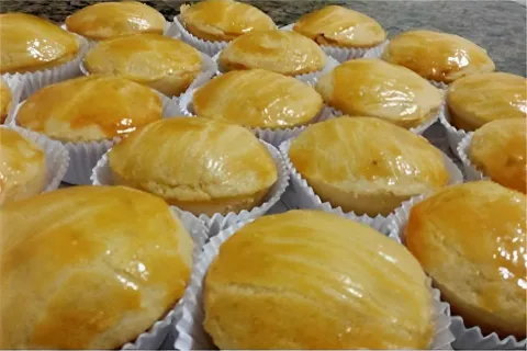 Empadinha de frango com massa que derrete na boca e recheio 
