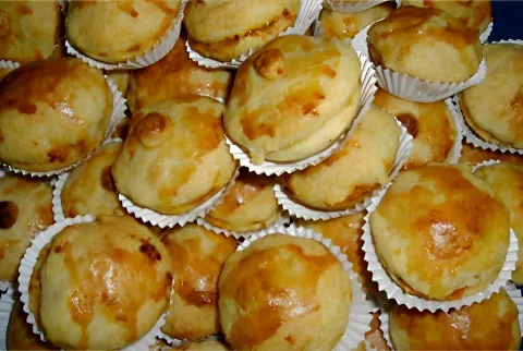 Empadinha de frango com massa que desmancha na boca e rechei