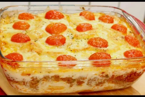 Escondidinho de carne moída especial com batata frita para s