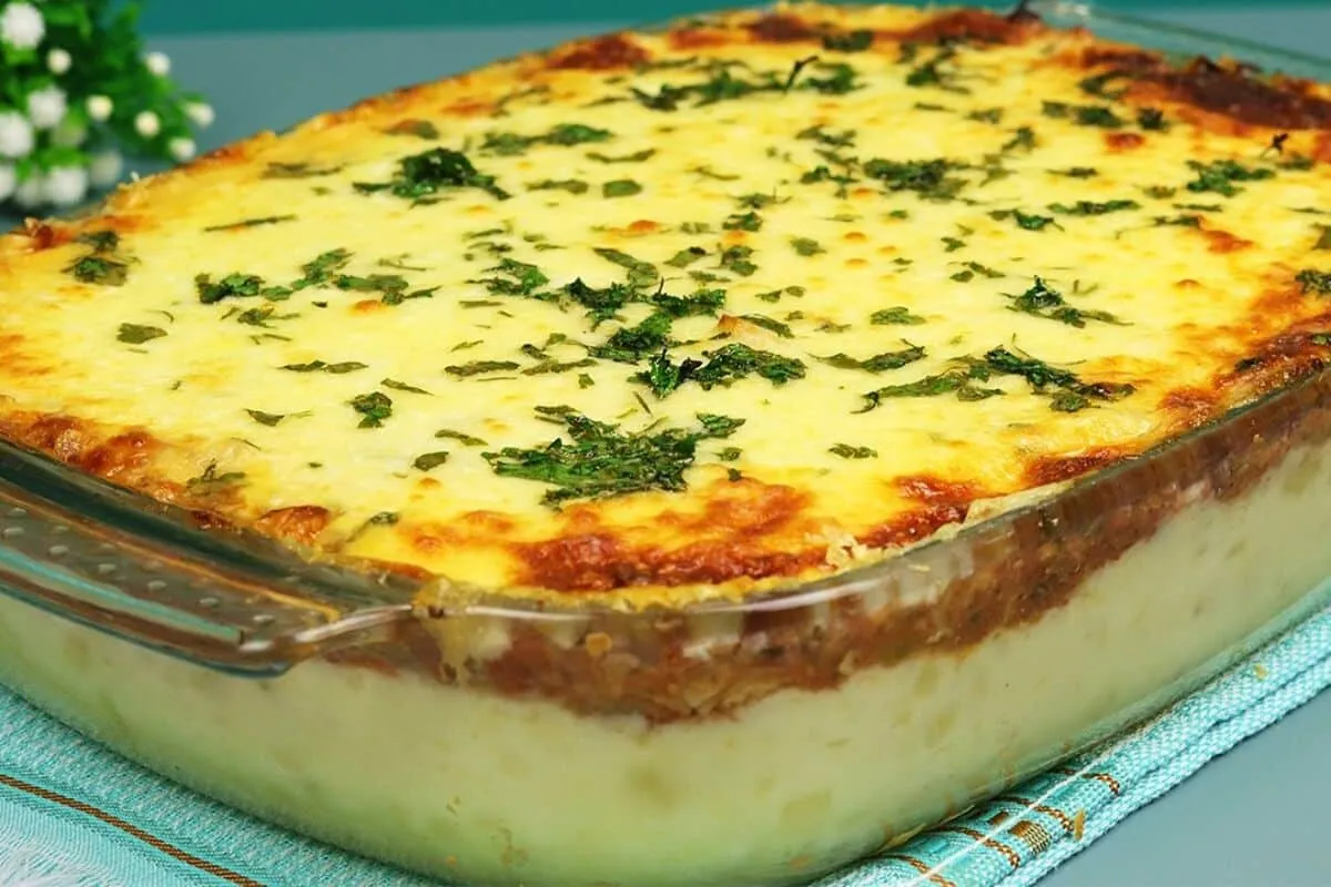 Escondidinho de mandioca com carne seca: o sucesso garantido