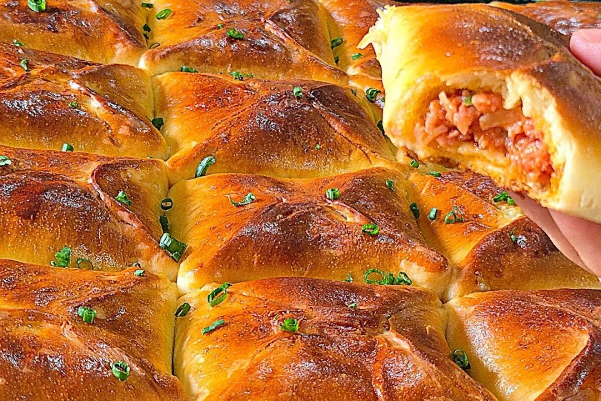 Esfiha de calabresa: eu sempre faço essa receita quando quer