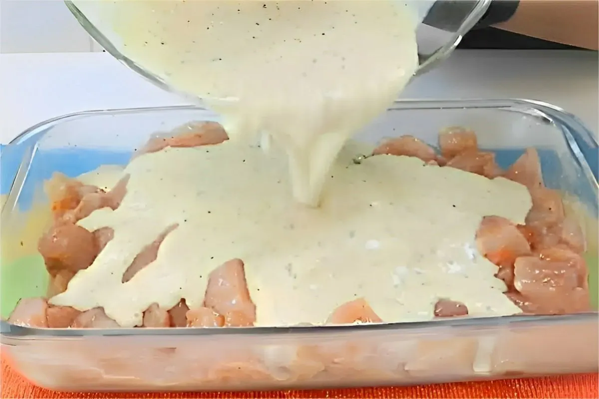 Essa receita de frango no forno é muito prática basta mistur