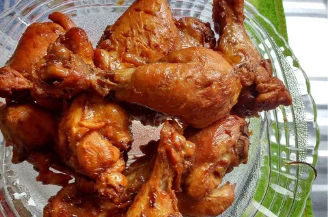 Esse frango na cebola é um prato simples e delicioso para o 