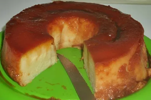 Evite desperdício com essa receita deliciosa de pudim de pão