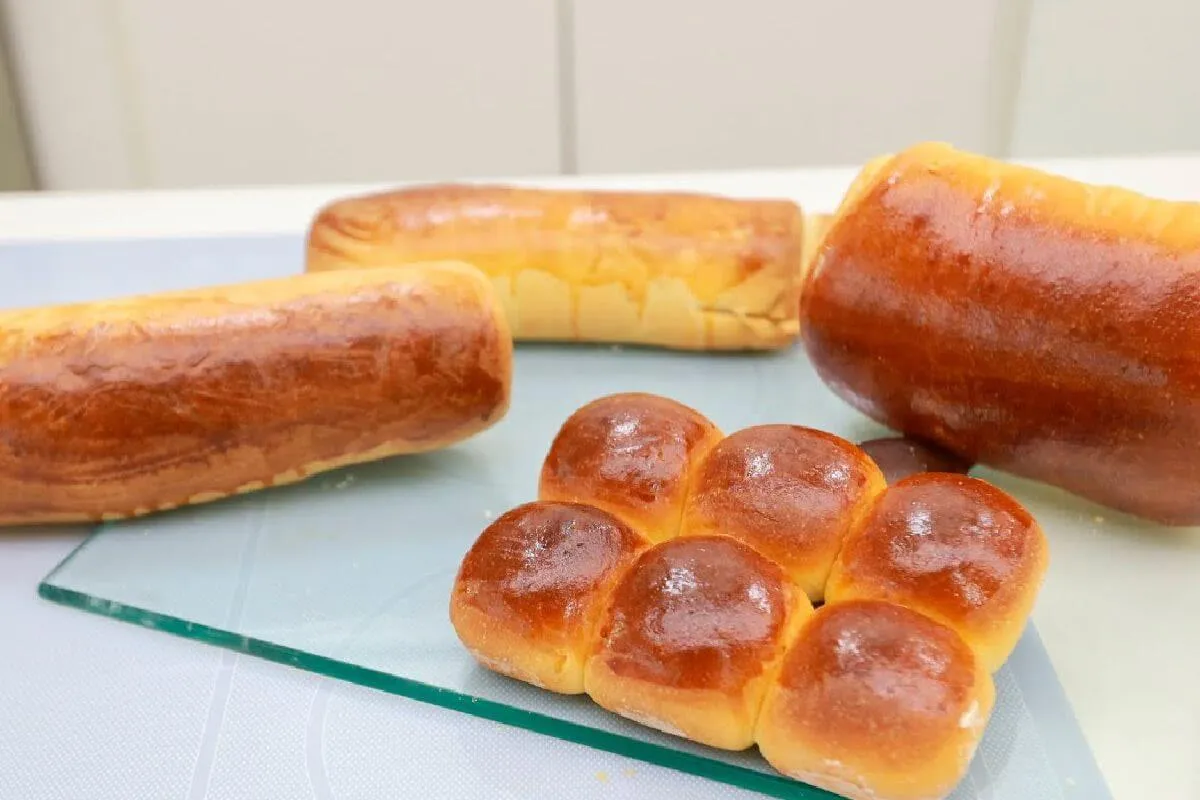 Faça esse pãozinho caseiro essa semana para não precisar ir