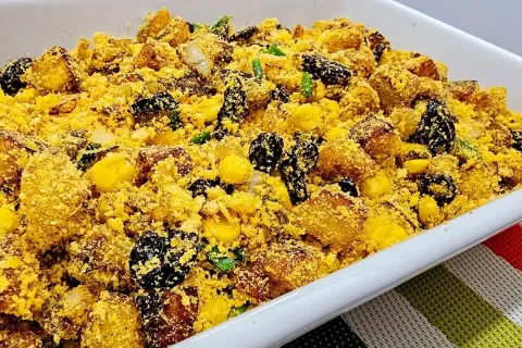 Farofa de banana para churrasco crocante e saborosa, para de