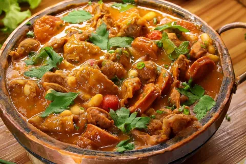 Feijão branco com moela: aprenda o preparo tradicional que f