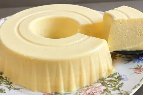 Flan de maracujá batido no liquidificador de forma super ráp