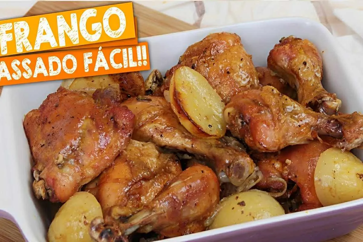 Frango assado com batata douradinho e saboroso para o seu al