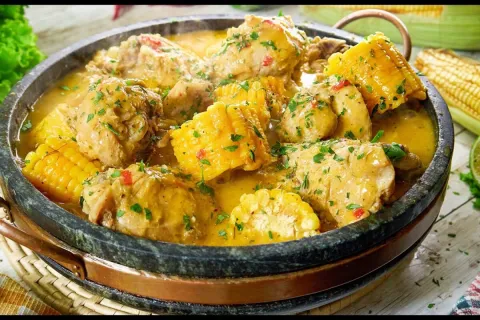 Frango com creme de milho bem suculento e cremoso, um sucess