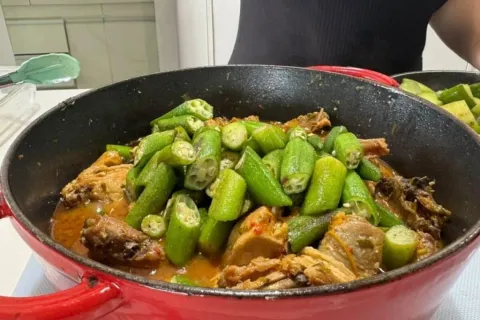 Frango com quiabo: o melhor frango com quiabo, a receita ver