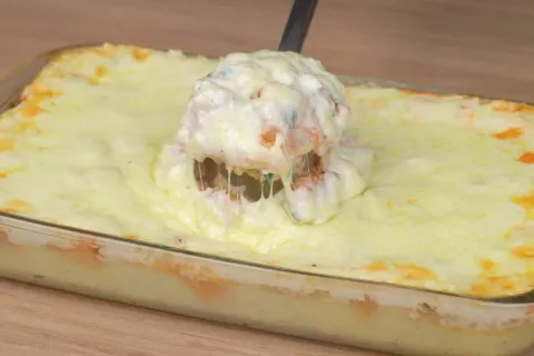 Frango cremoso com purê de batata fácil de fazer para qualqu