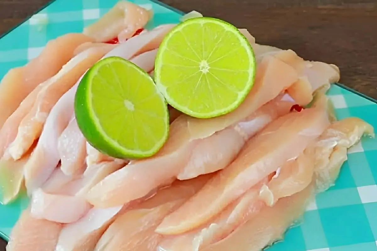 Frango frito com molho de laranja delicioso fácil de fazer e