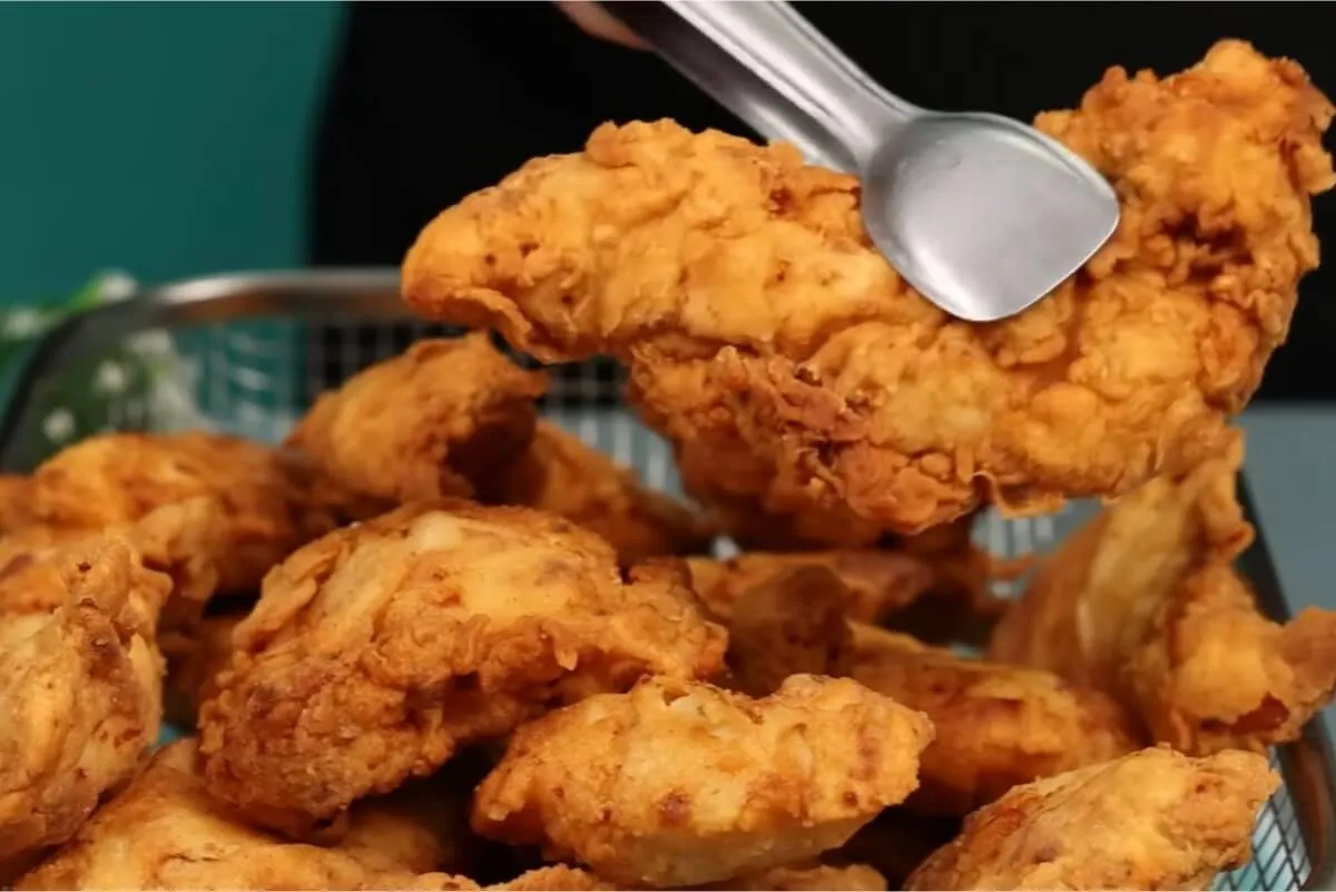 Frango frito crocante e sequinho igual ao do KFC para petisc