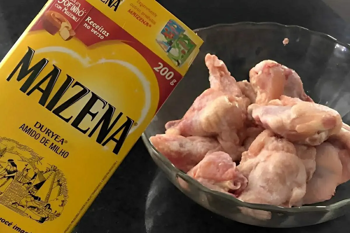 Frango frito crocante e suculento com um ingrediente bem sim