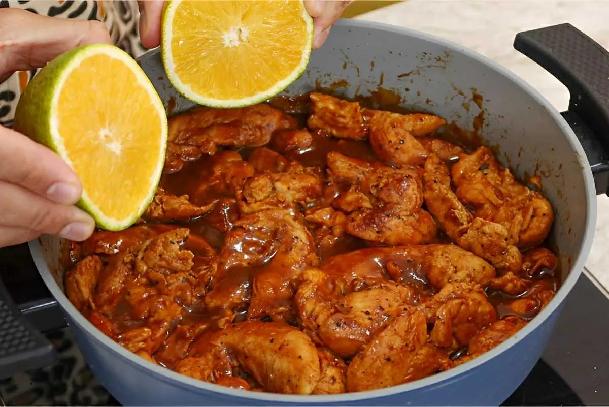 Frango na panela que desmancha na boa e toda a família vai a