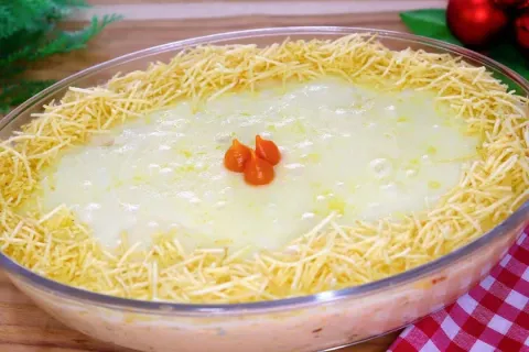 Fricassê cremoso fácil e saboroso para servir como prato pri