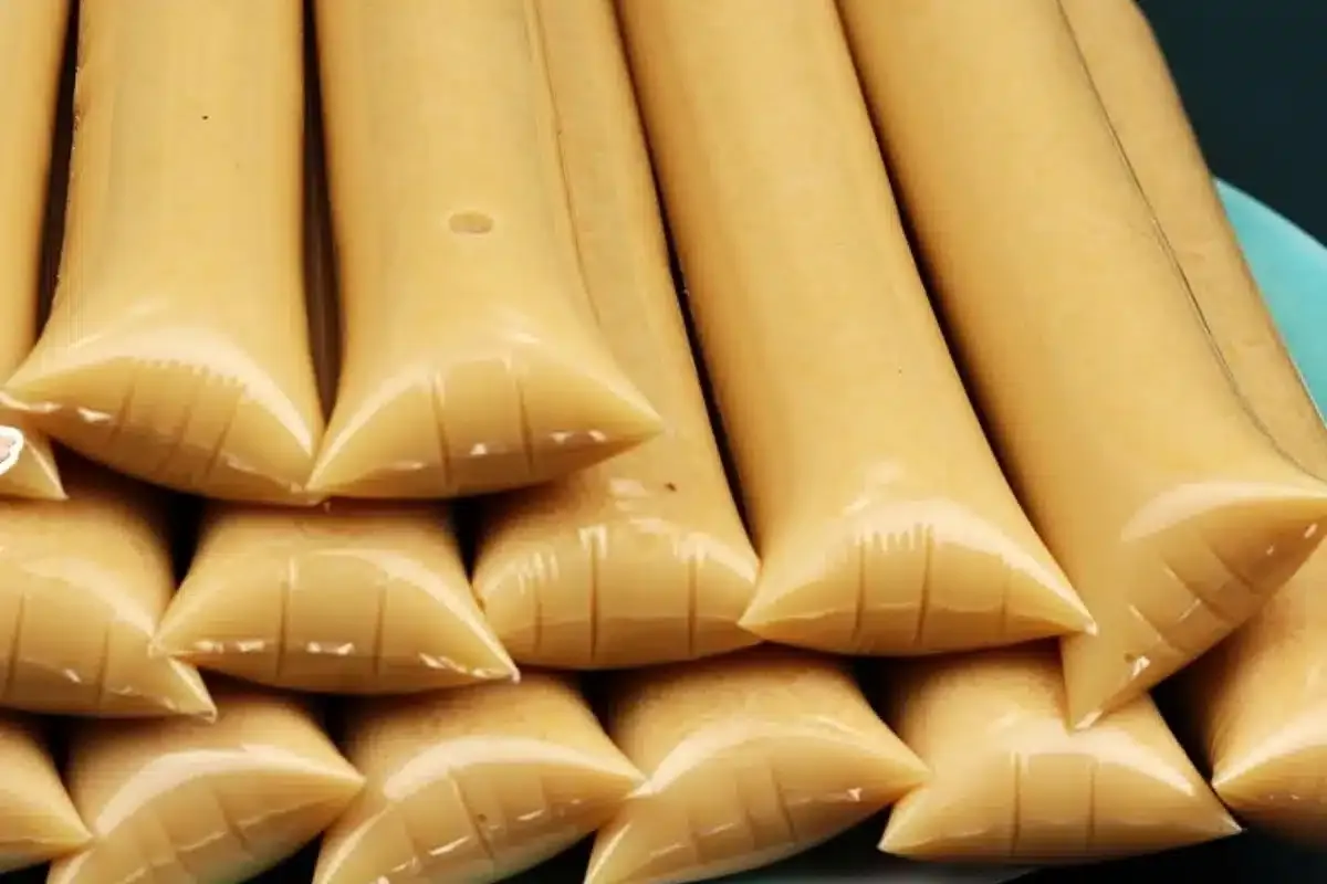 Geladinho de coco queimado muito cremoso e saboroso que rend