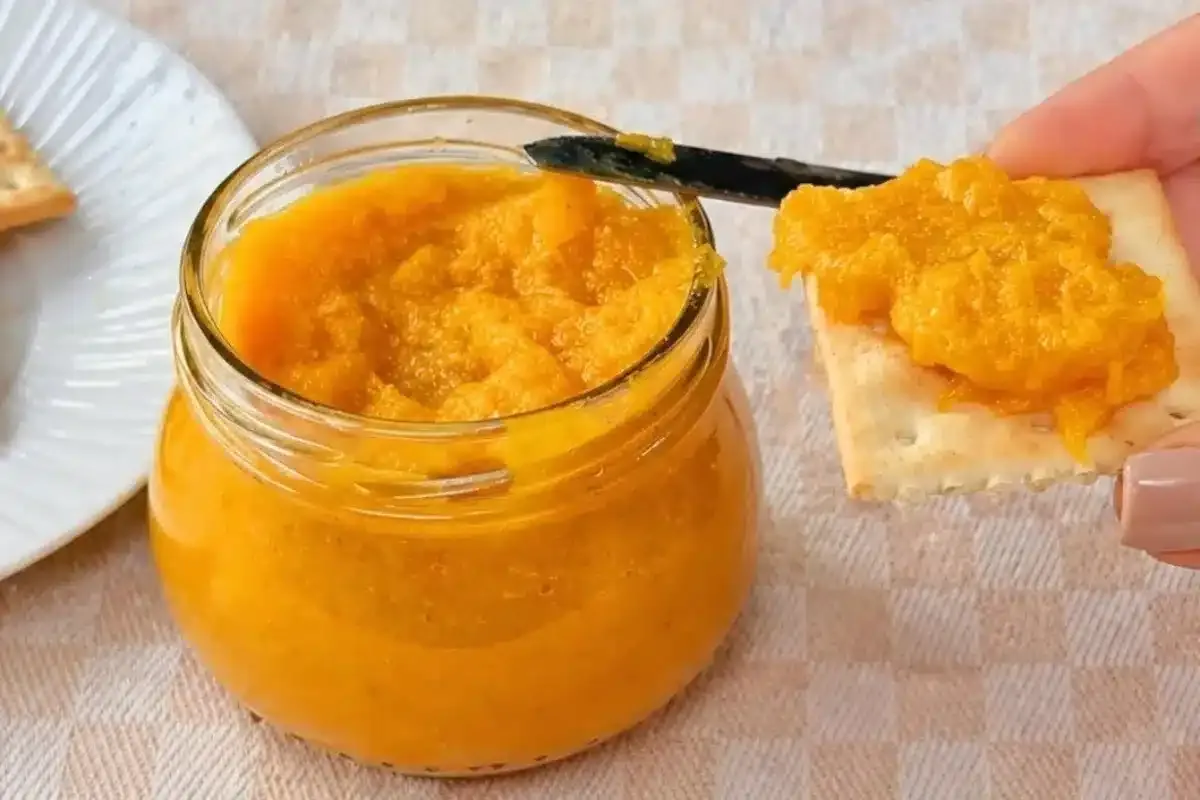 Geleia caseira feita só com fruta de forma saudável, rica em