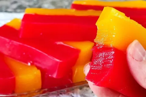 Geléia d’água aqueles docinhos de mercearia que tem gosto de