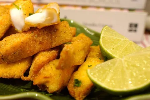 Isca de peixe frita: desse jeito fica sequinha e não enxarca