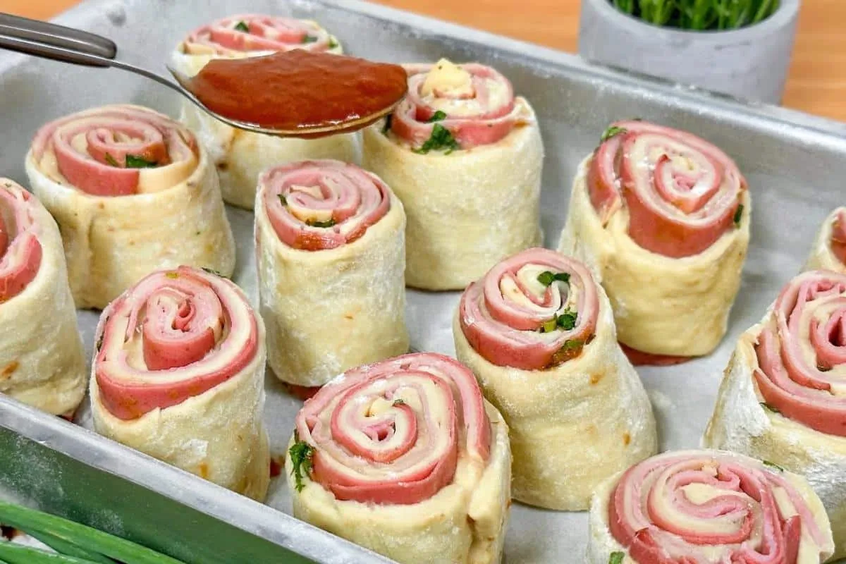 Lanche de forno surpreendente e fácil de fazer que todo mund