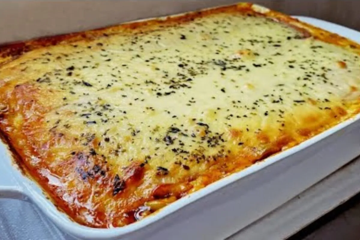 Lasanha à bolonhesa tradicional: não precisa esperar o almoç
