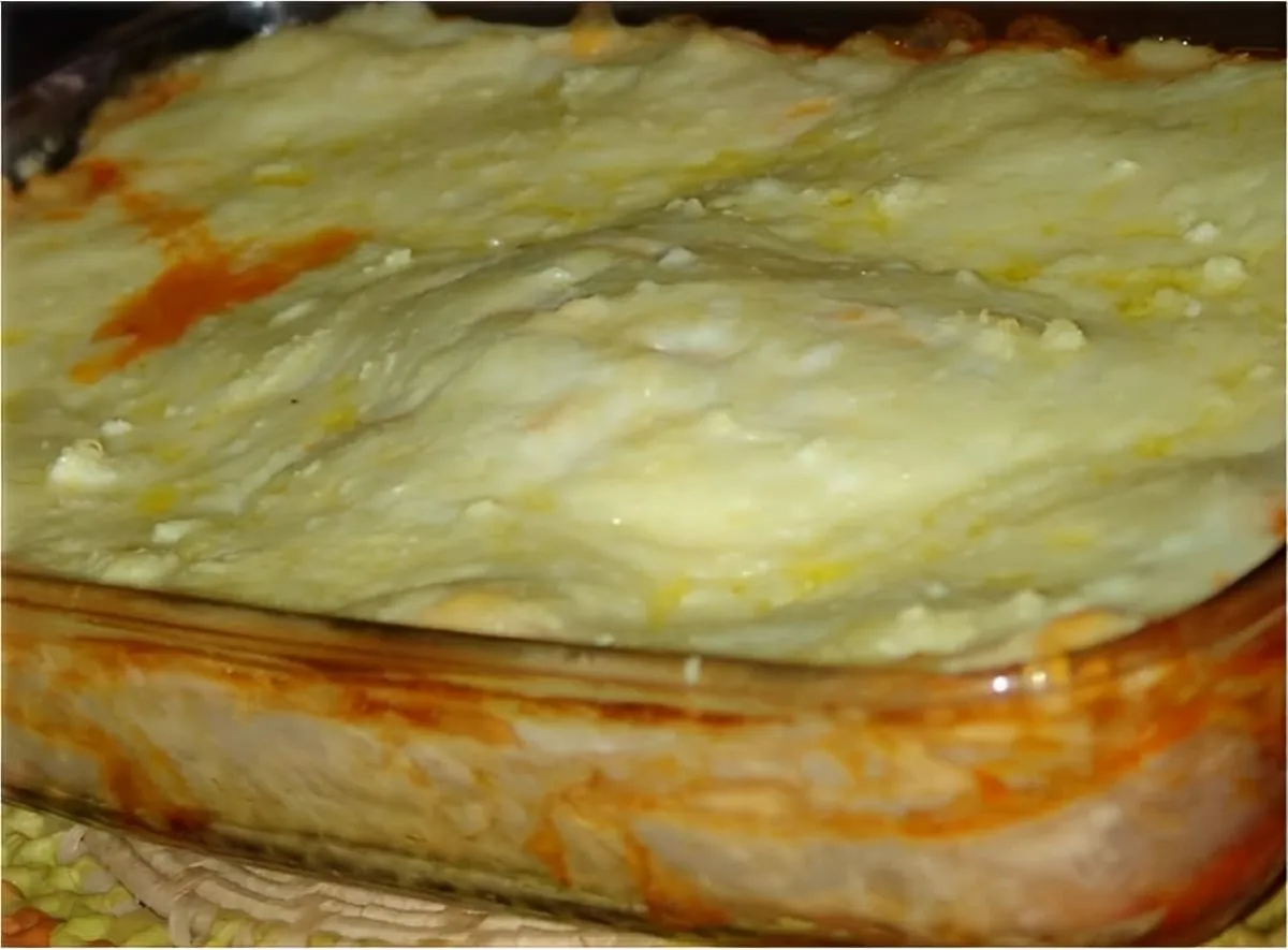 Lasanha de frango com molho branco uma delícia para qualquer