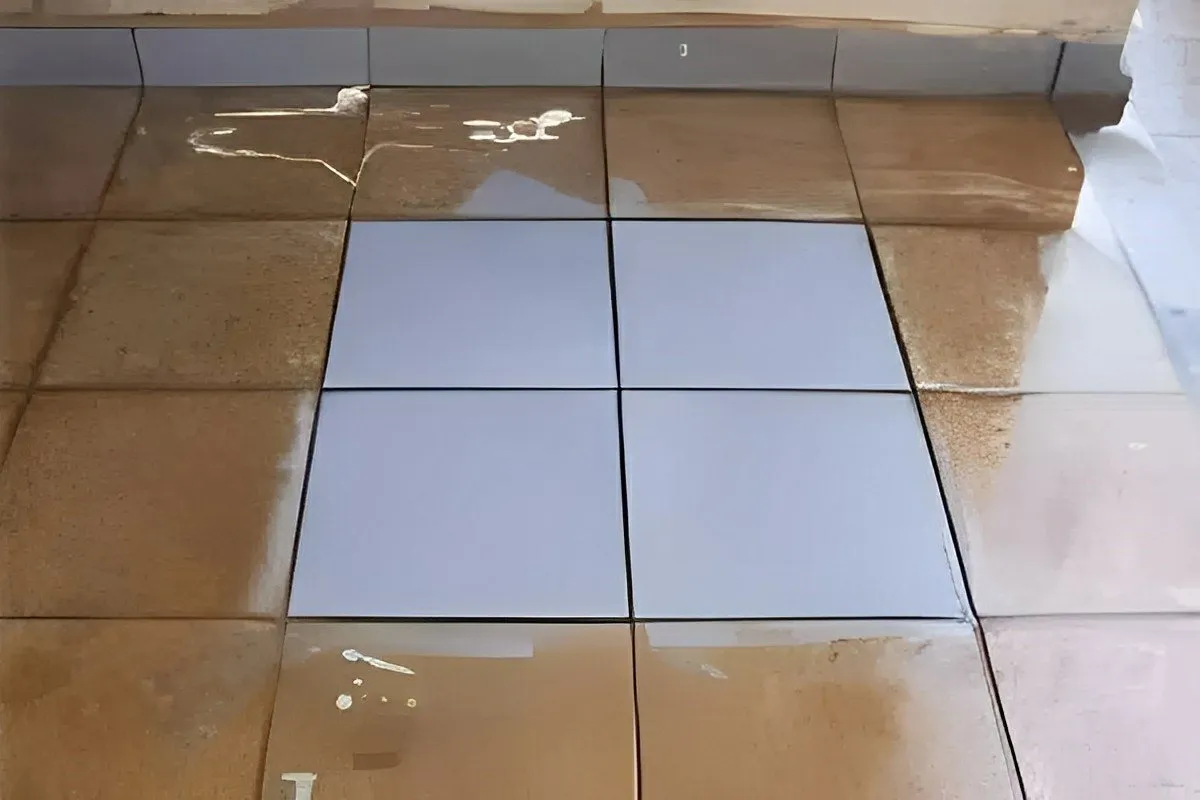 Limpa pisos caseiro ideal para limpeza pesada de qualquer ti