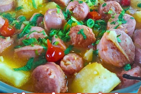 Linguiça atolada com mandioca: aprenda a preparar o almoço p