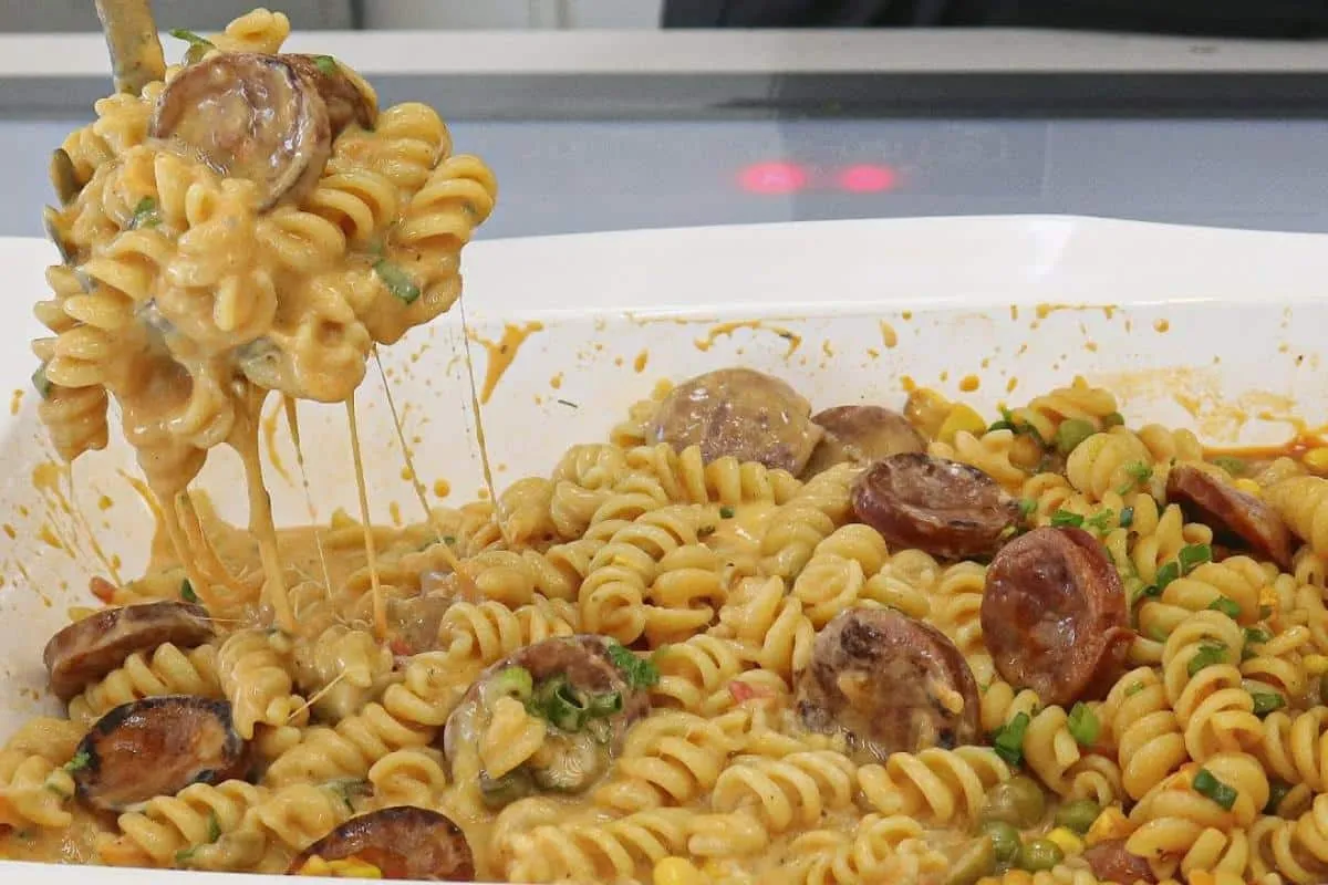 Macarrão cremoso delcioso que eu faço quando sem muito tempo